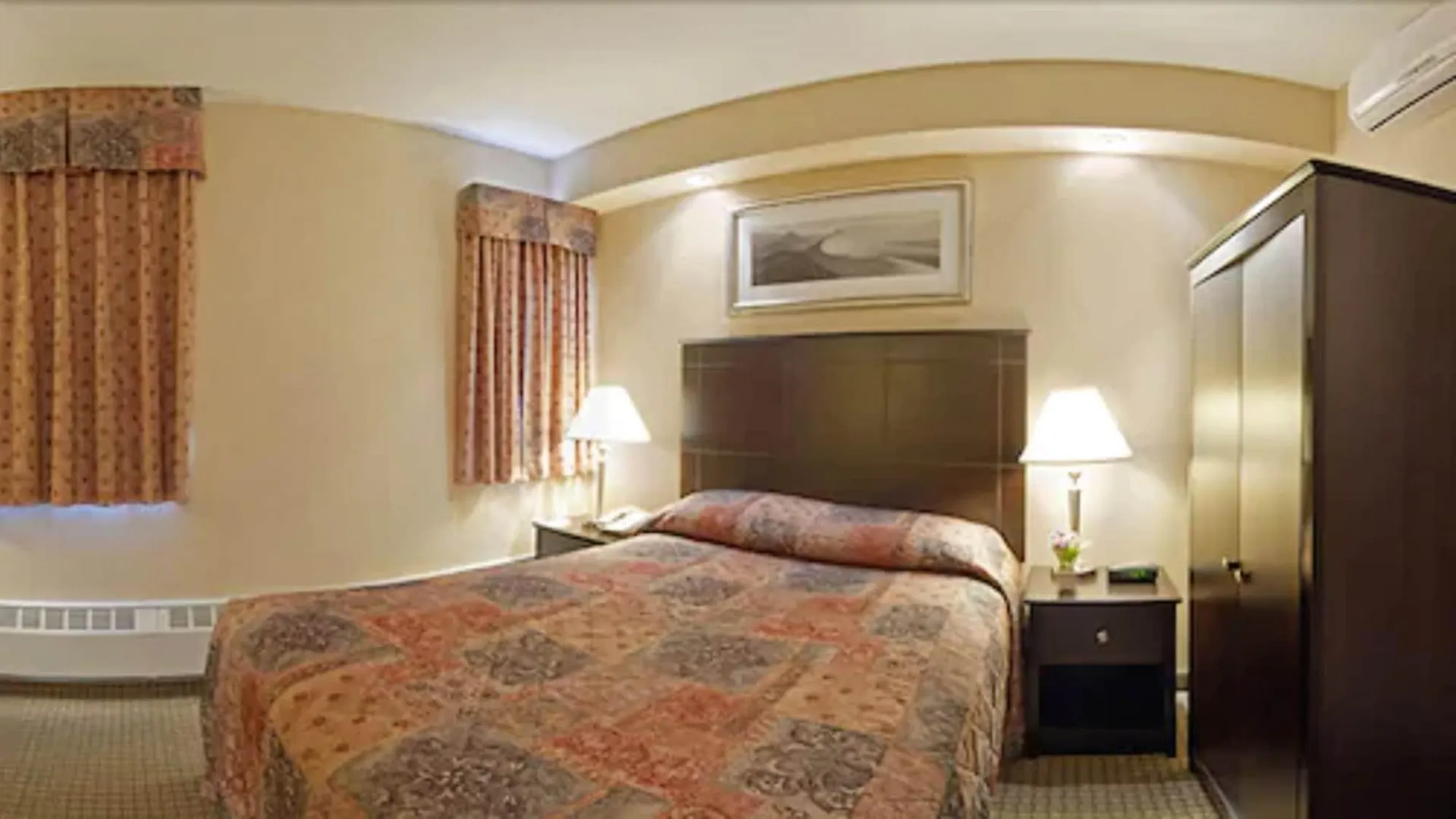 Econo Lodge Inn & Suites Downtown Toronto Szálloda
